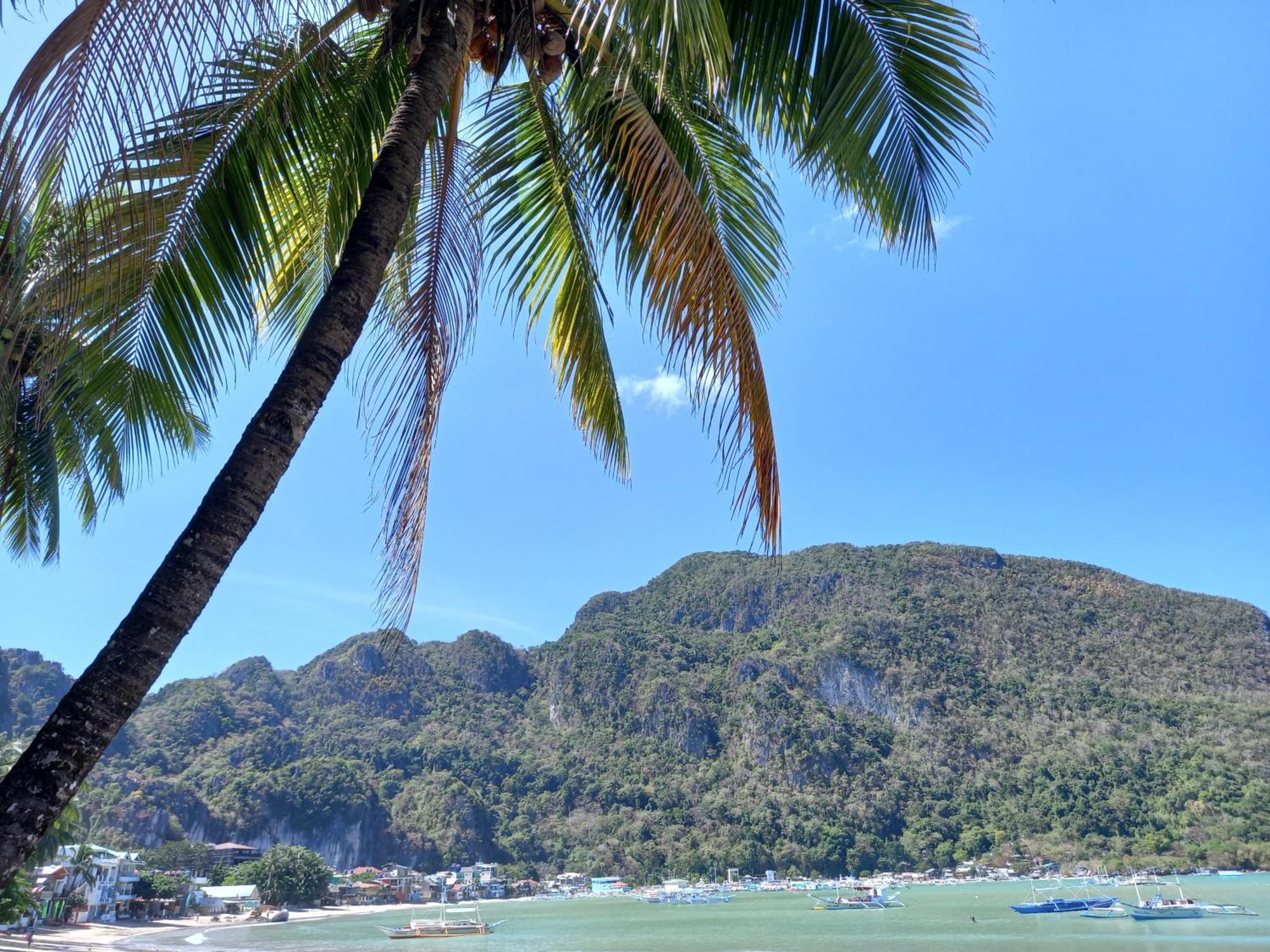 Sun Valley Backpackers Inn El Nido Exterior foto