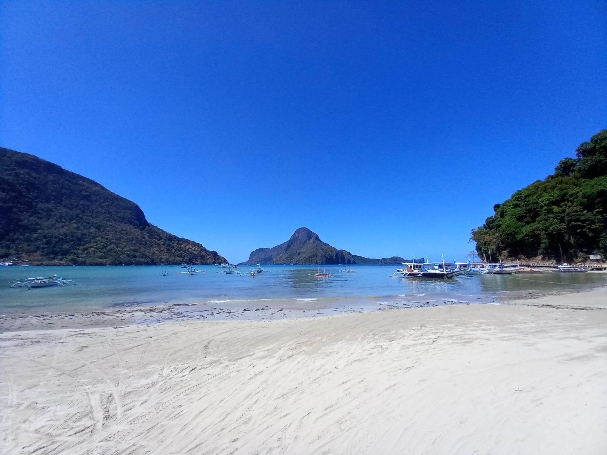 Sun Valley Backpackers Inn El Nido Exterior foto