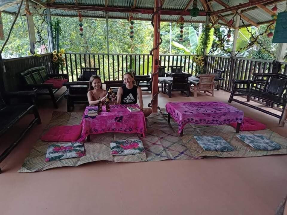 Sun Valley Backpackers Inn El Nido Exterior foto